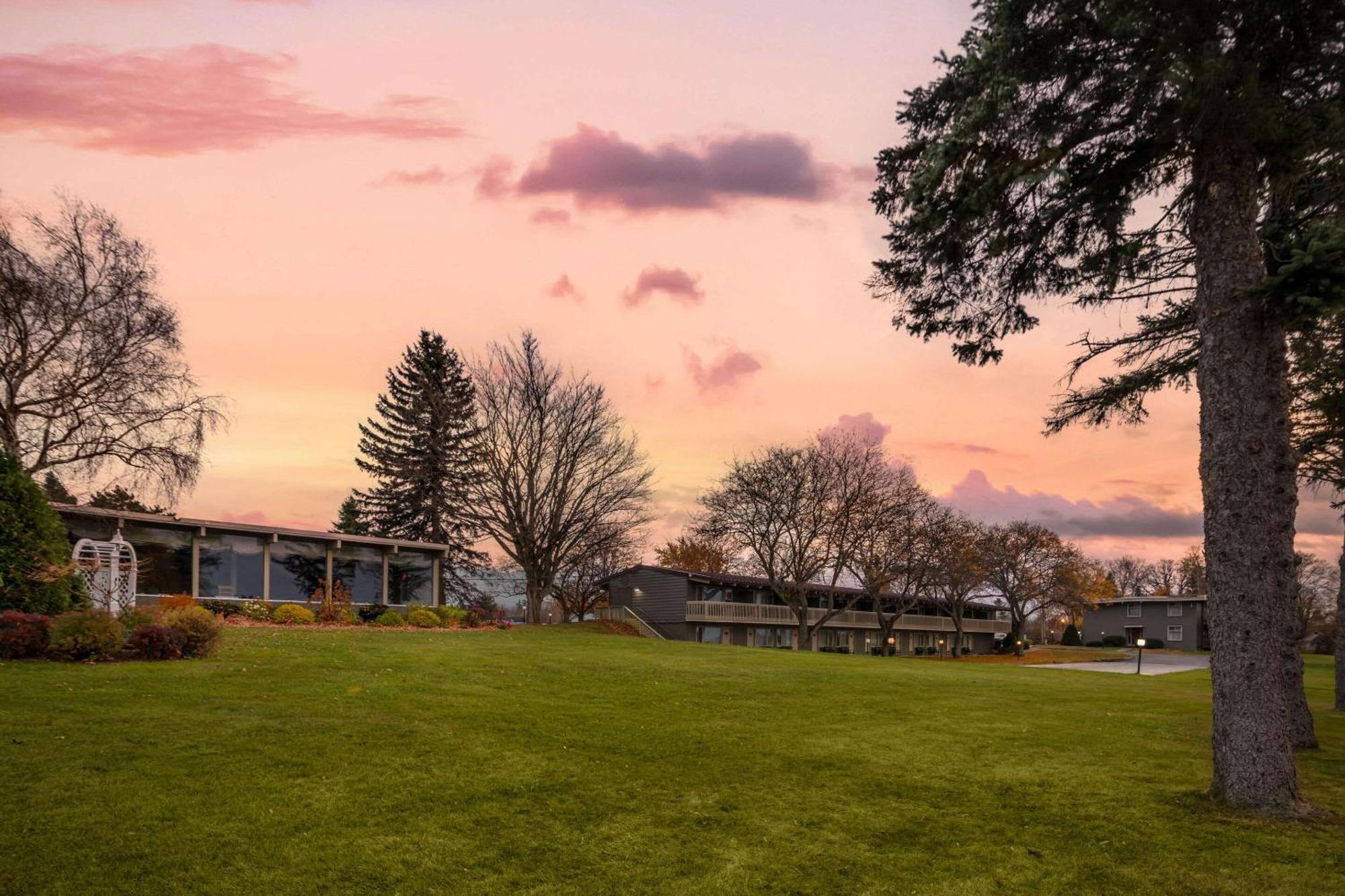The Inn At Gran View Ogdensburg, Ascend Hotel Collection Exterior foto